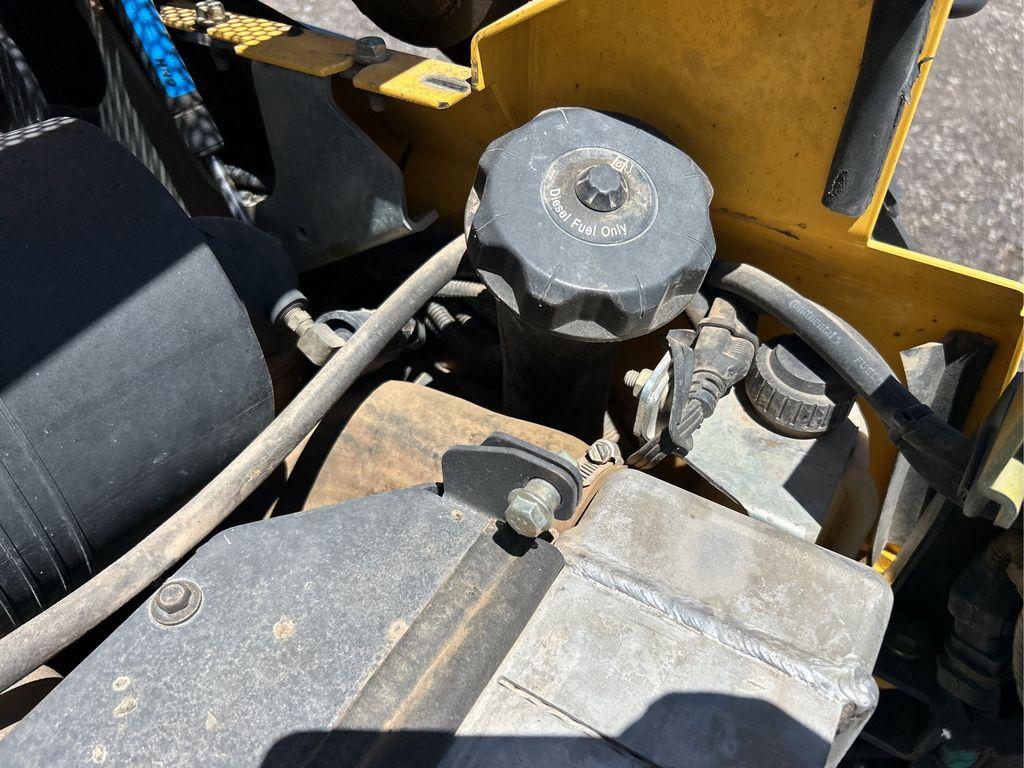 2015 New Holland L218 Skid Steer Loader