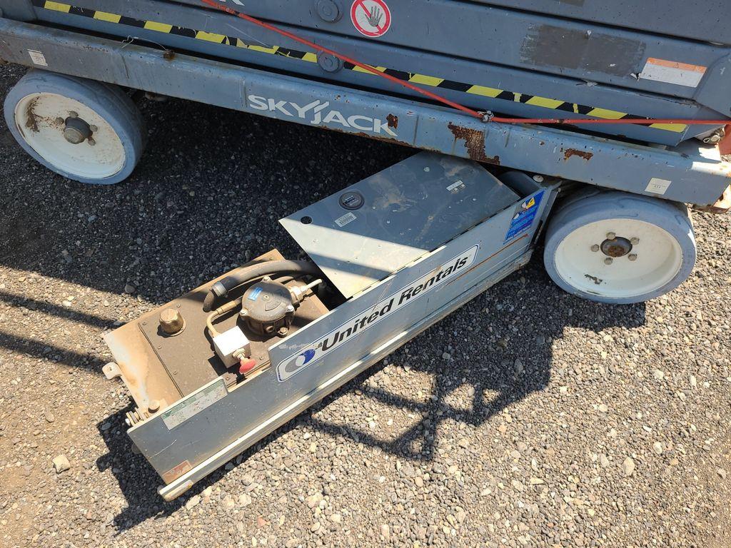 Skyjack SJ4632 Scissor Lift