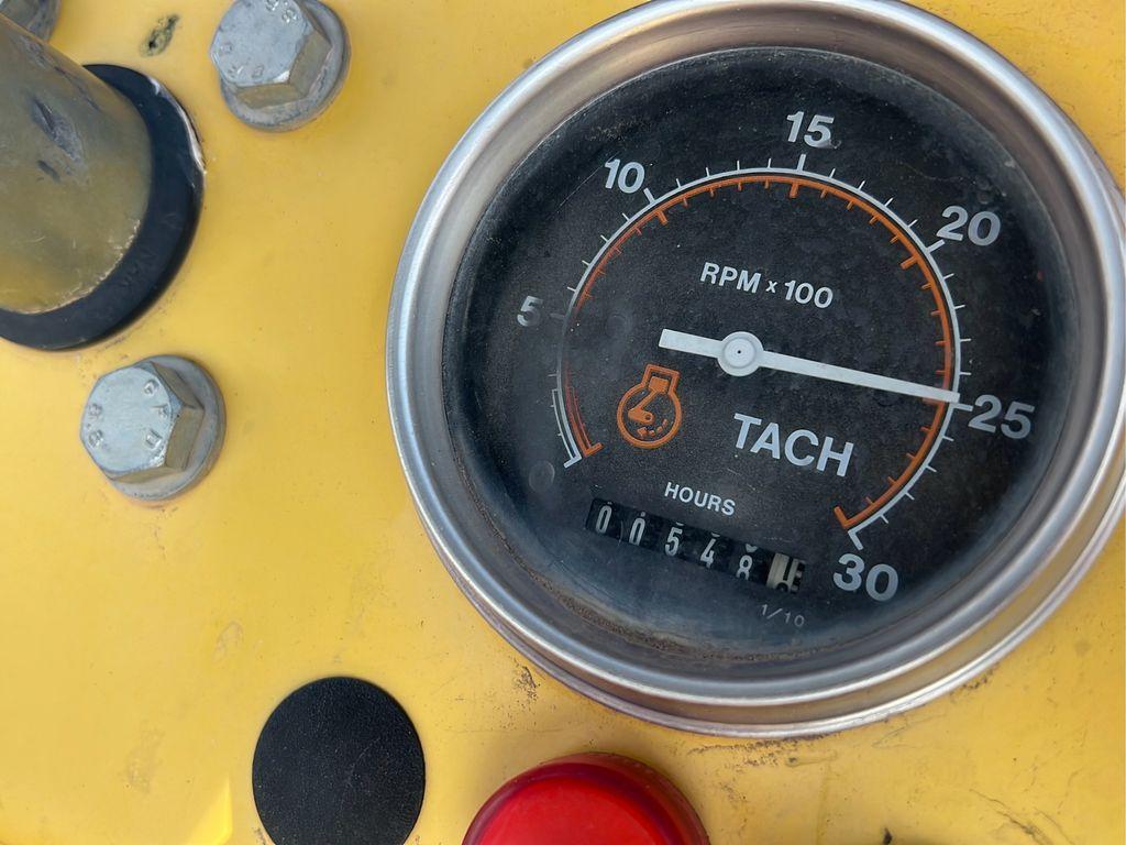 2004 Dyna Pac CA121 Pad Foot Compactor