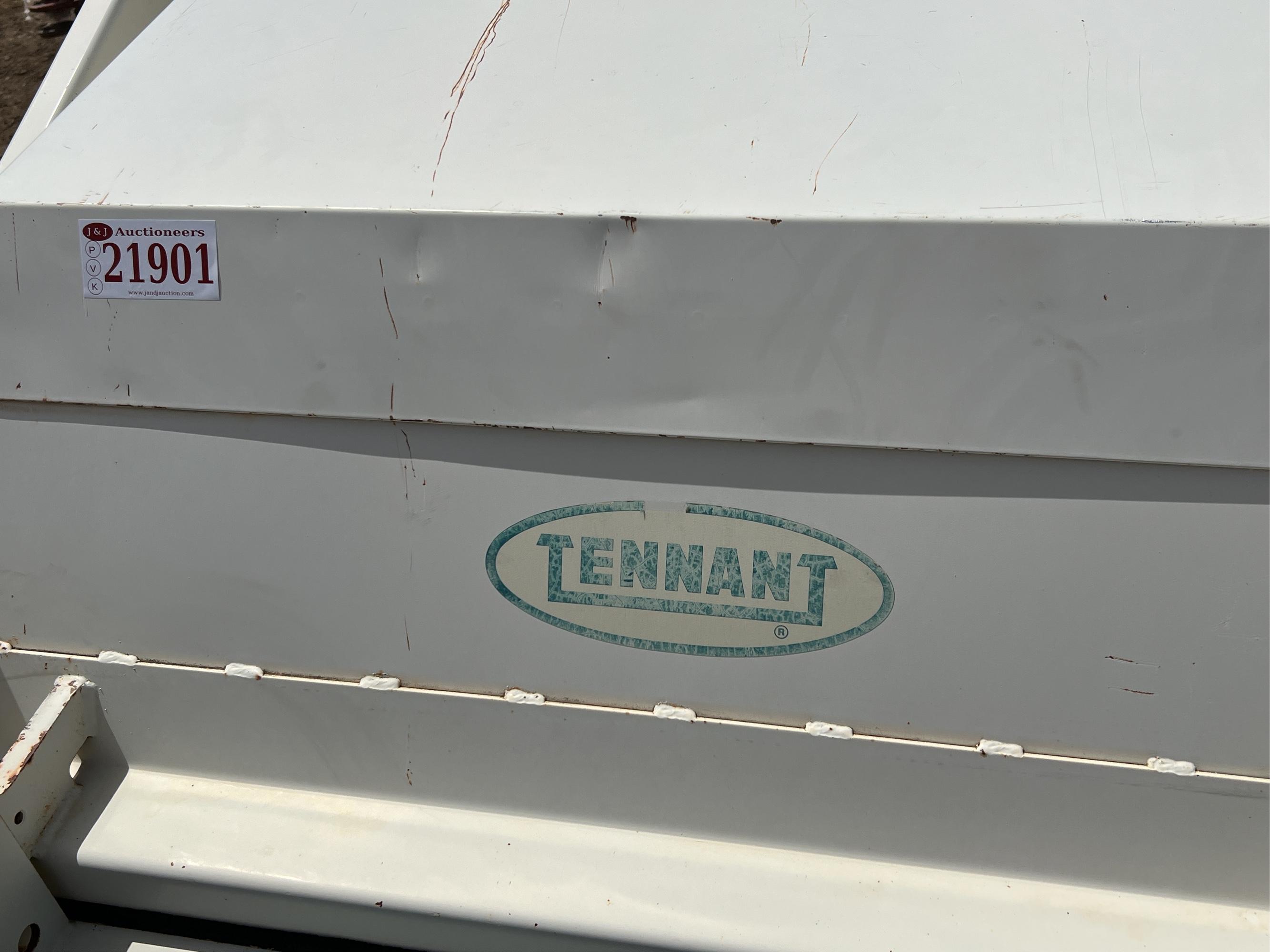 Tennant 255II Sweeper