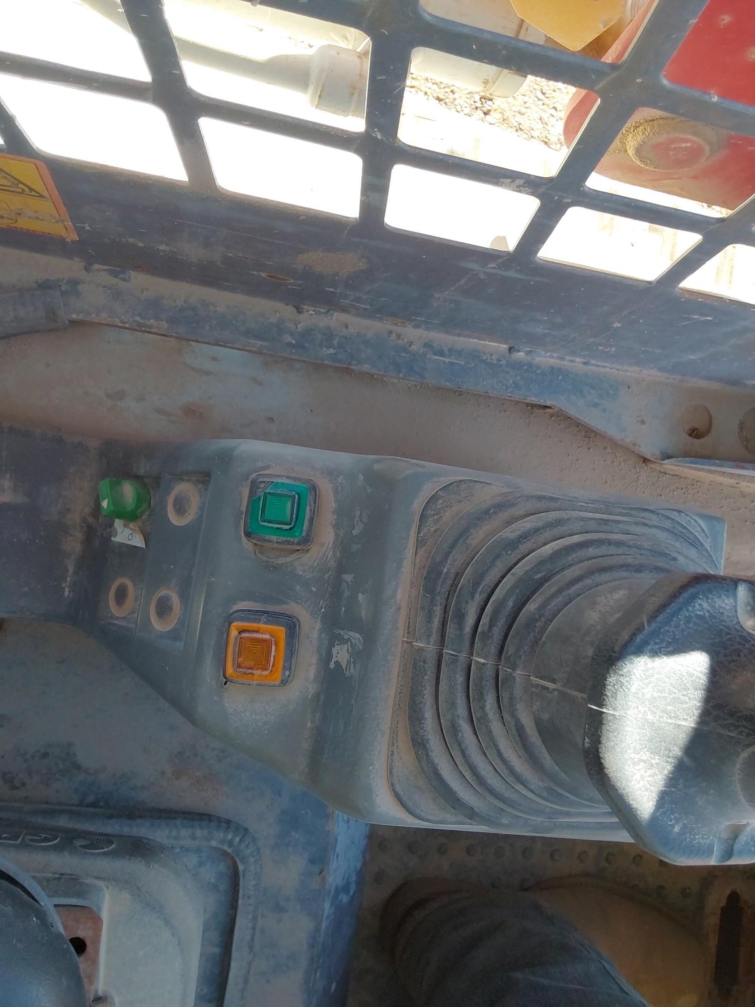 2019 Takeuchi TL8 Compact Track Loader