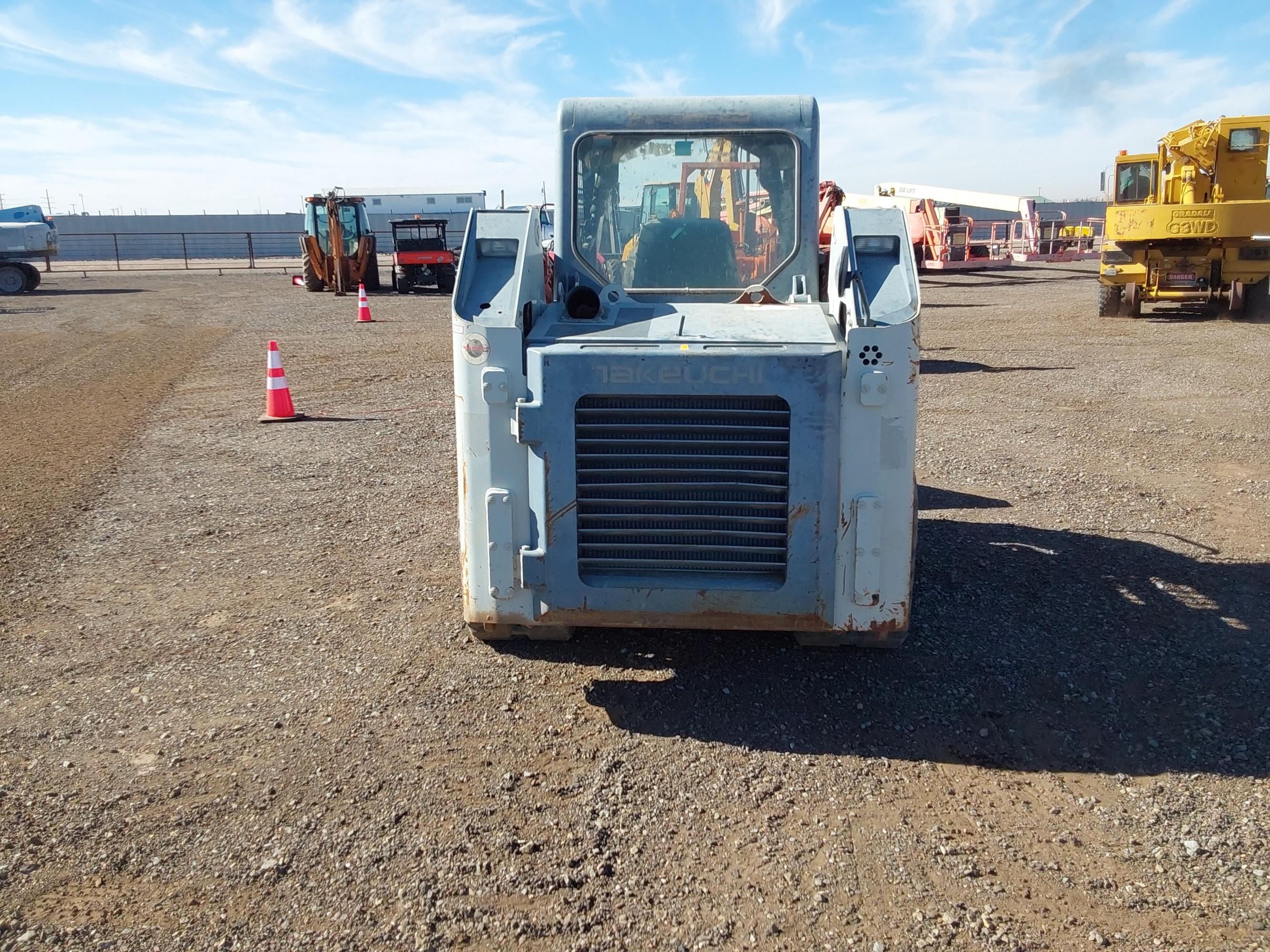 2019 Takeuchi TL8 Compact Track Loader