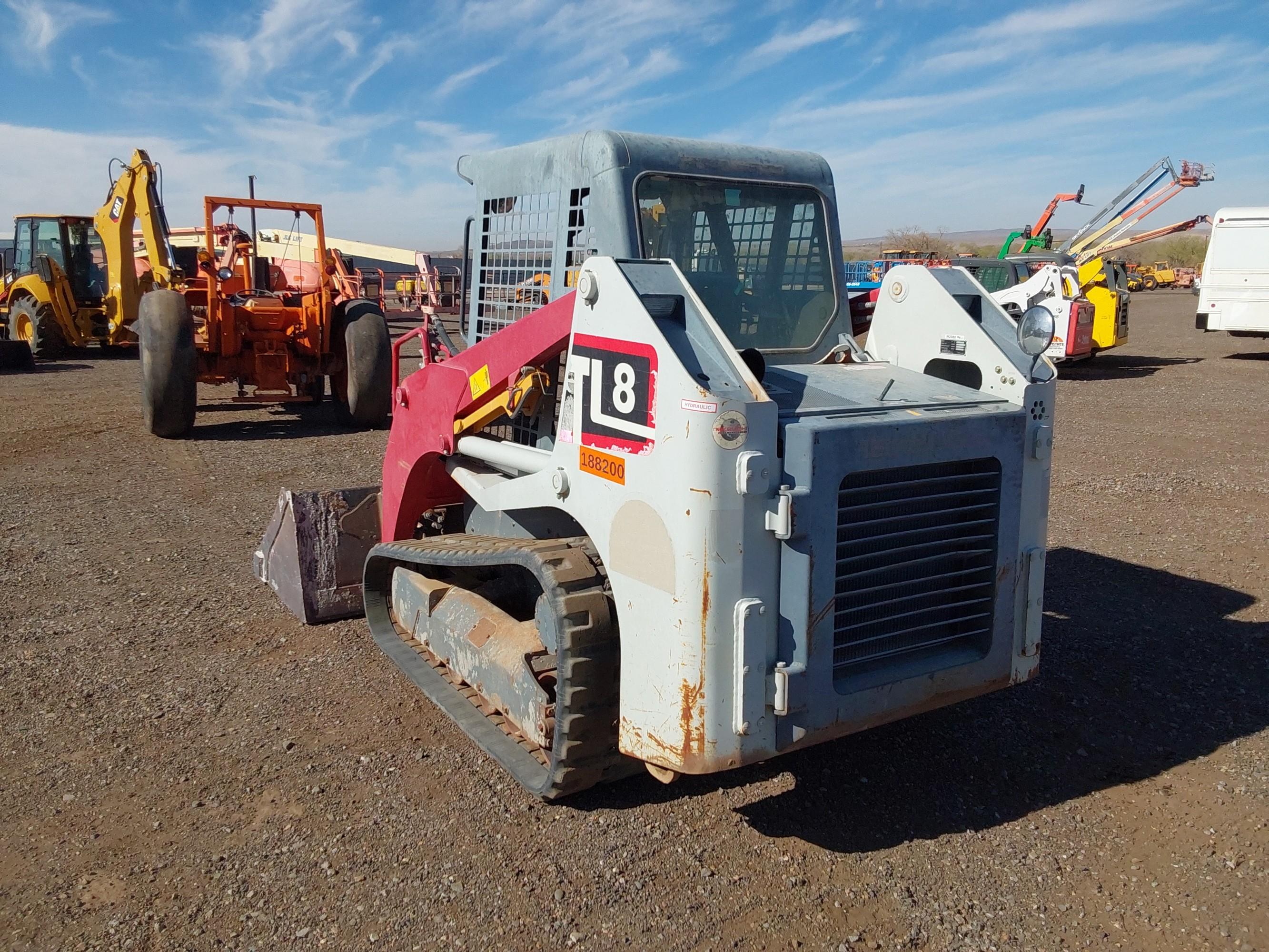 2019 Takeuchi TL8 Compact Track Loader