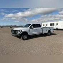2019 Ford F350 Crew Cab 4x4 Utility Truck