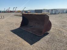 John Deere Q/C 112 in Loader Bucket