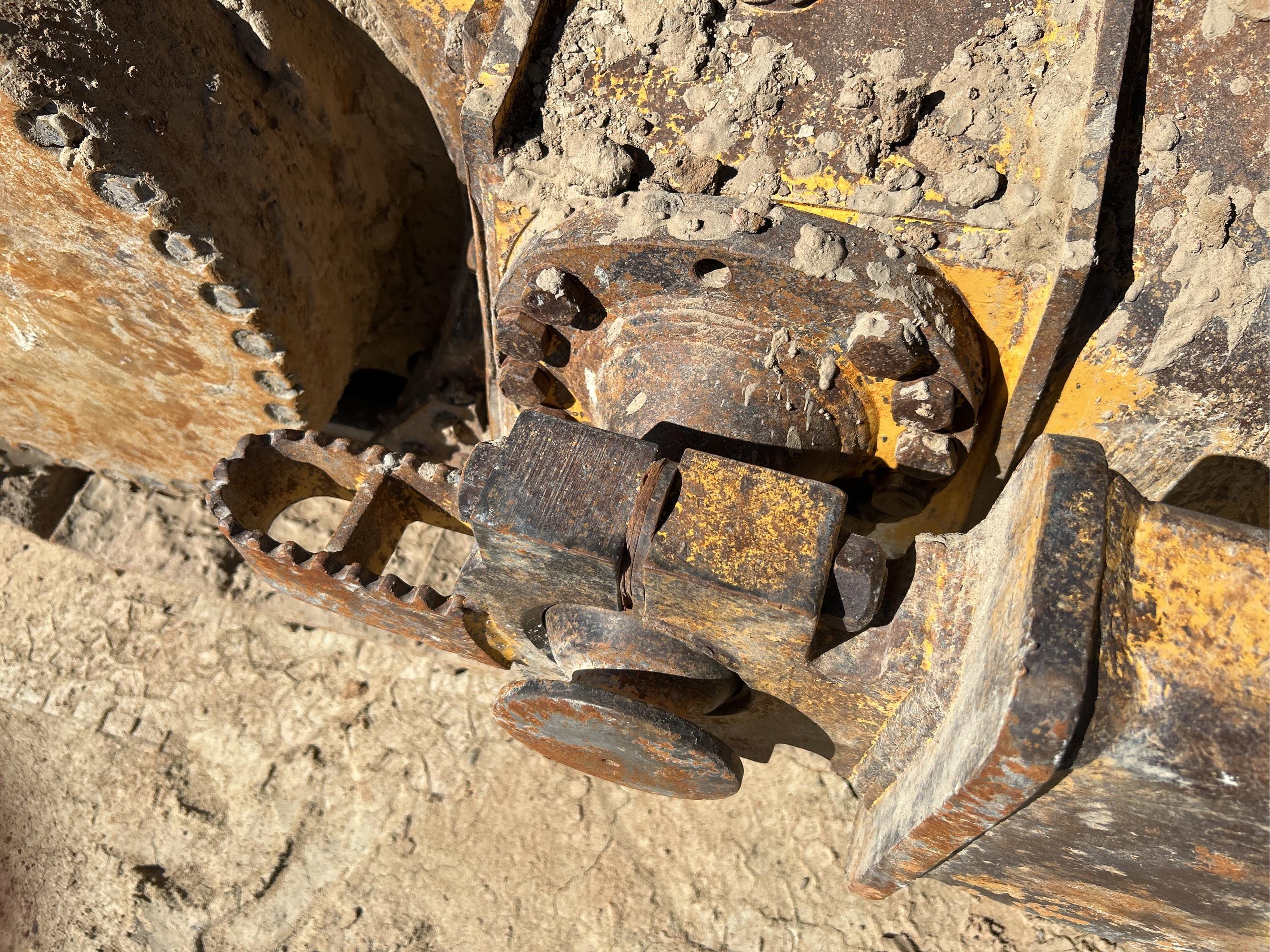 2013 John Deere 850K Crawler Tractor