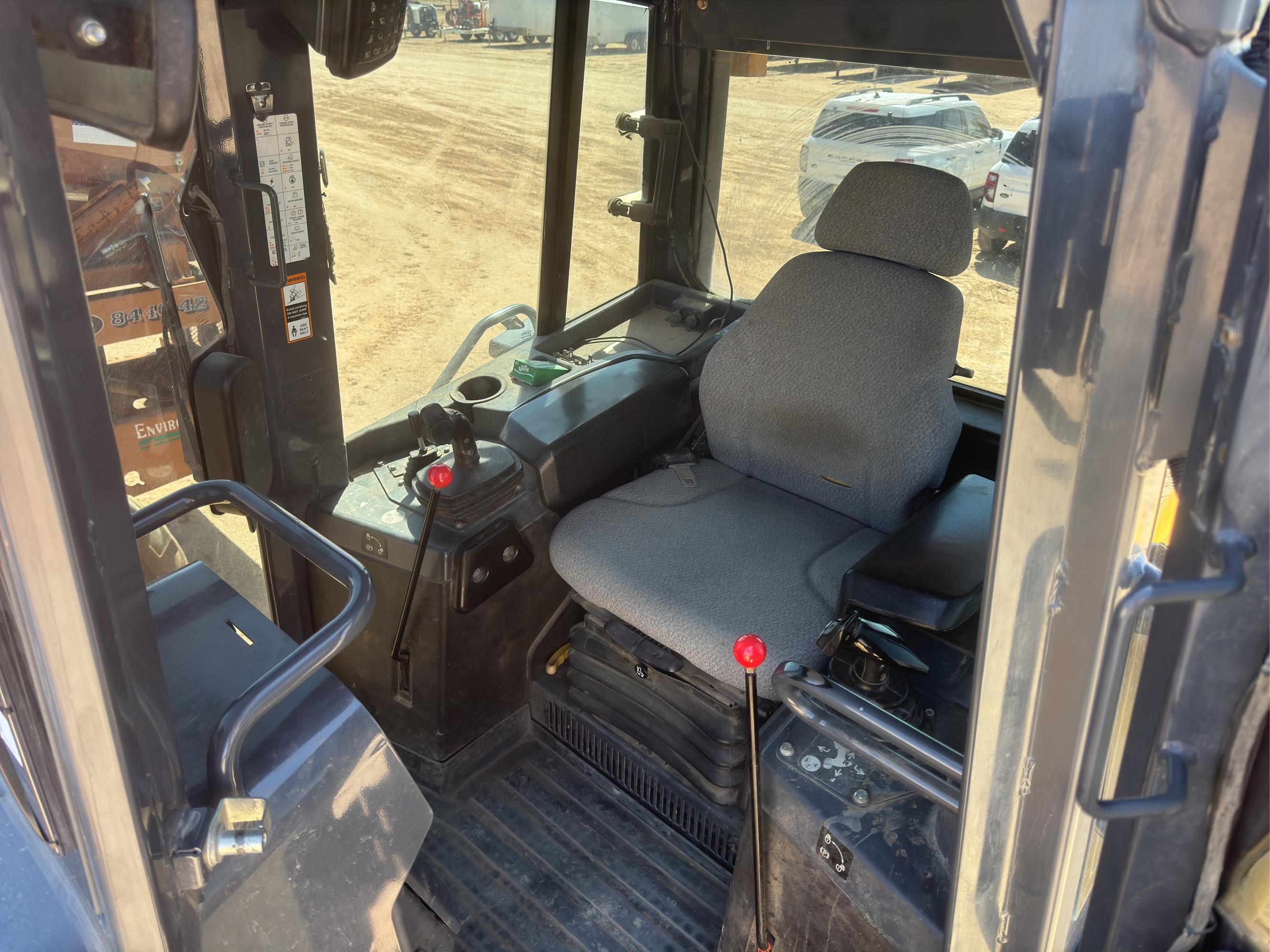 2013 John Deere 850K Crawler Tractor