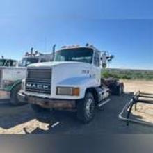 Mack CH613 T/A Rolloff Truck