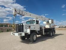 1993 International Paystar 5000 15 Ton T/A Boom Truck