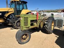 Inoperable John Deere Model B Tractor