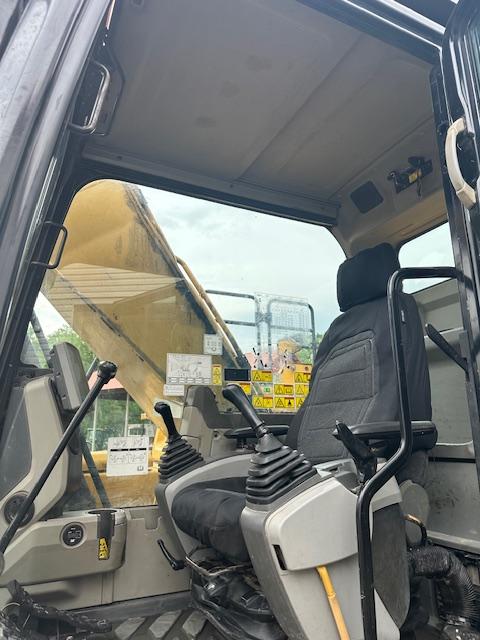 2015 Cat 326FL Excavator