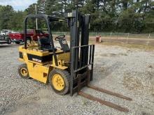 Caterpillar V50E Pneumatic Tired Forklift