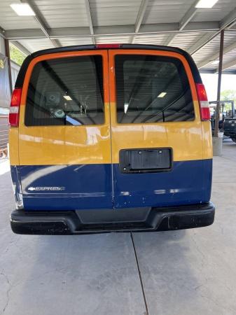 2016 Chevrolet Express 2500 Cargo Van