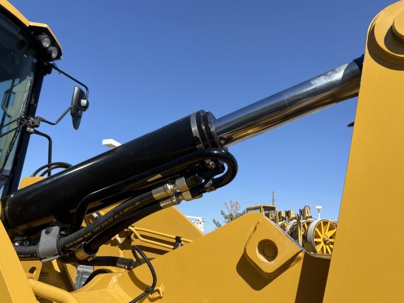 Caterpillar 930M Wheel Loader