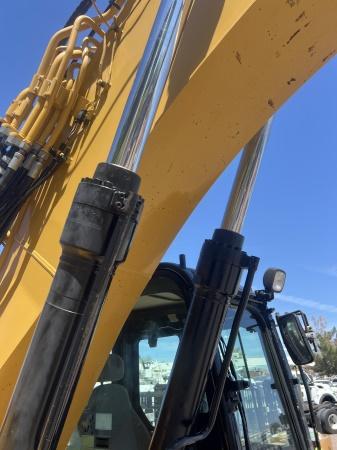 Caterpillar 321D LCR Hydraulic Excavator