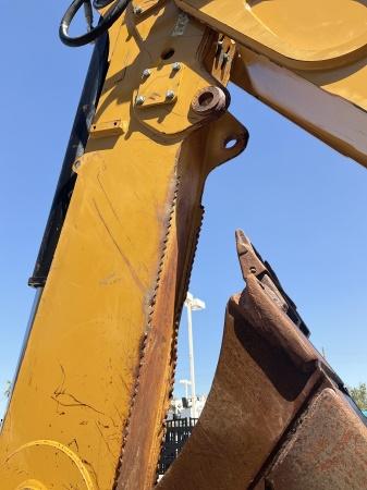 Caterpillar 420E Backhoe Loader