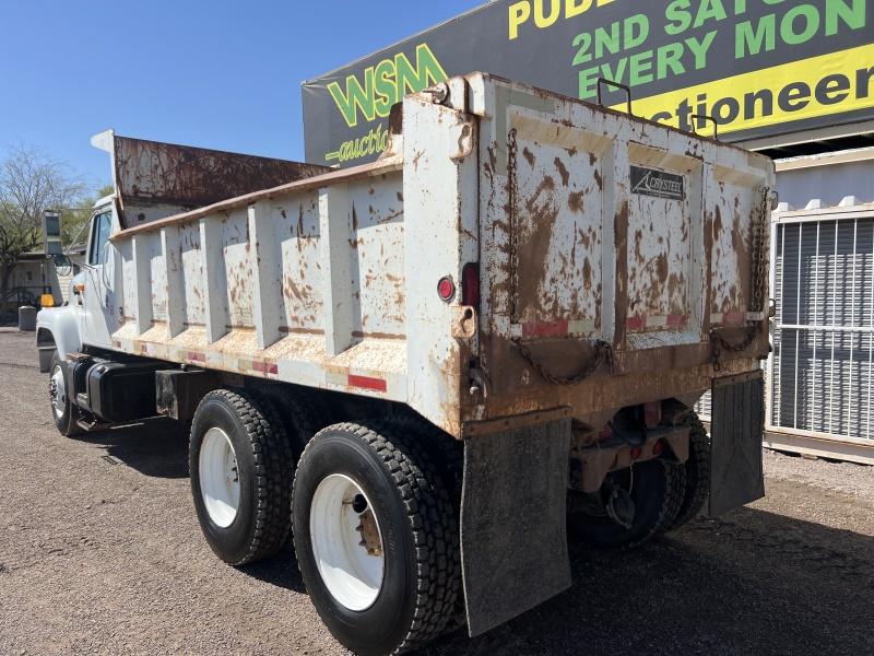 1996 International 2574 Dump Truck