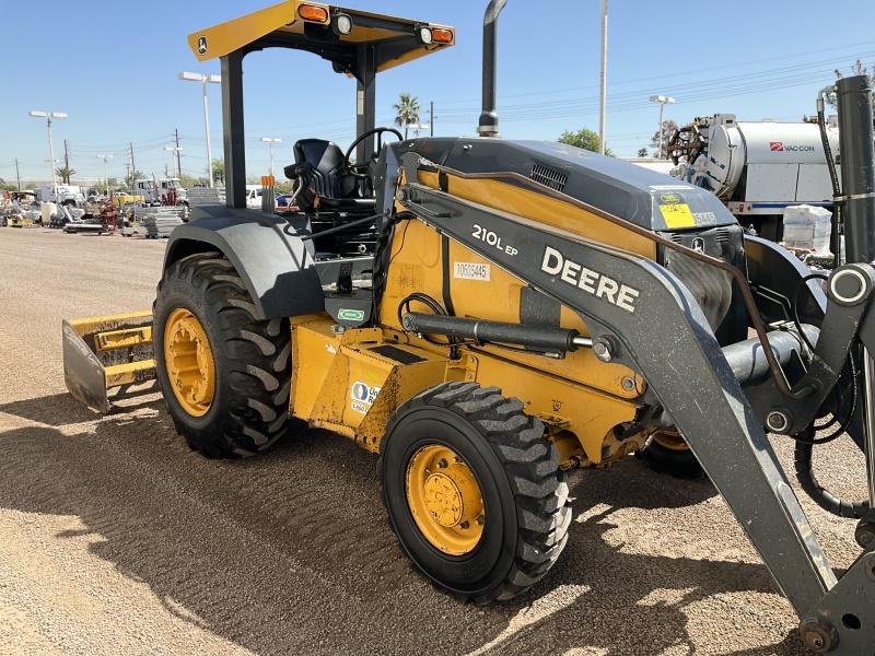 2017 John Deere 210L EP Skip Loader