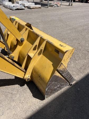 John Deere 210 Skip Loader