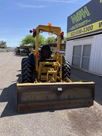 John Deere 210 Skip Loader