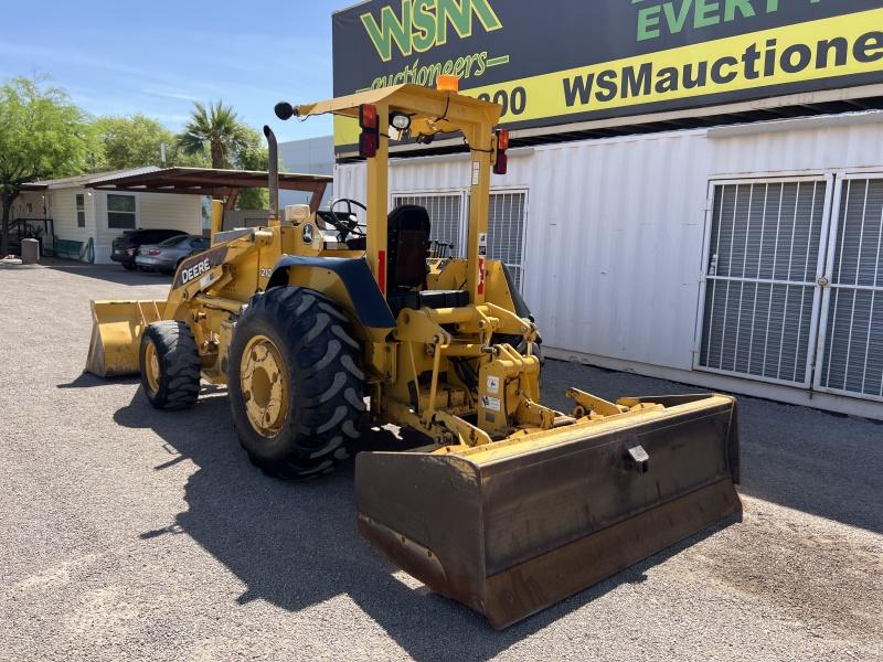 John Deere 210 Skip Loader