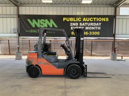 Toyota 8FGU25 Forklift