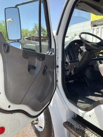 2005 Freightliner M2 Vac Truck