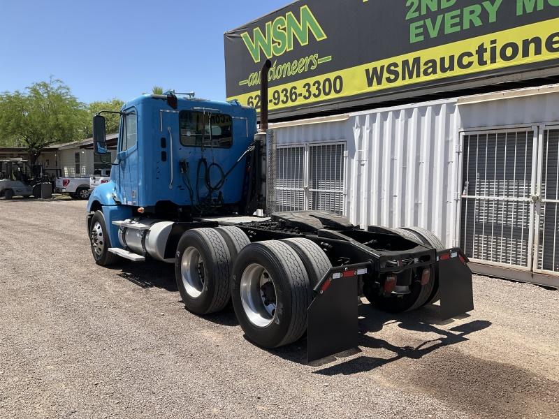 2009 Freightliner Columbia 120 T/T