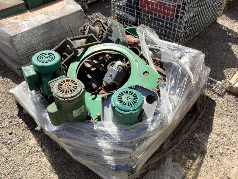 PALLET OF ASST POWER PUMPS AND PARTS