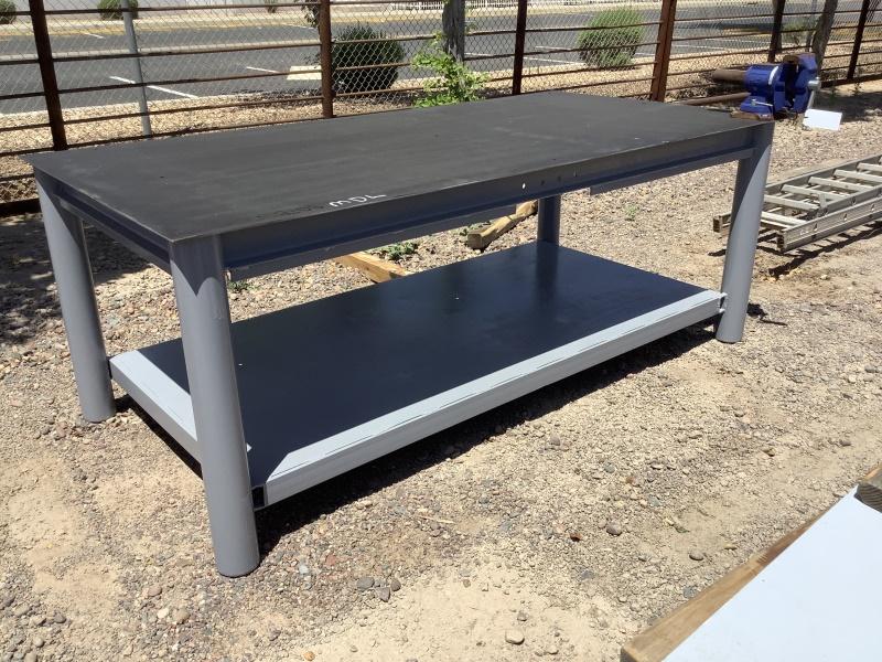 4FT X 8FT WELDING TABLE W/ VICE