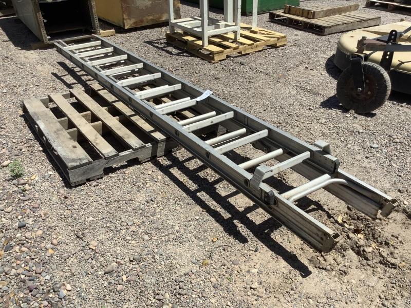 ALUMINUM EXTENSION LADDER