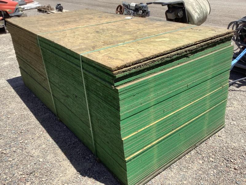 STACK OF 4FT X 8FT X 3/4IN OSB