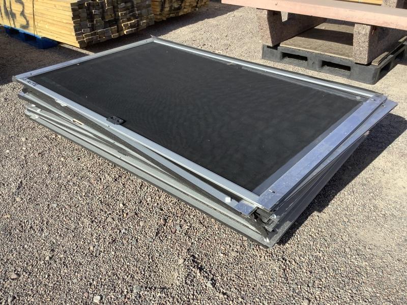 PALLET OF SCREEN DOORS