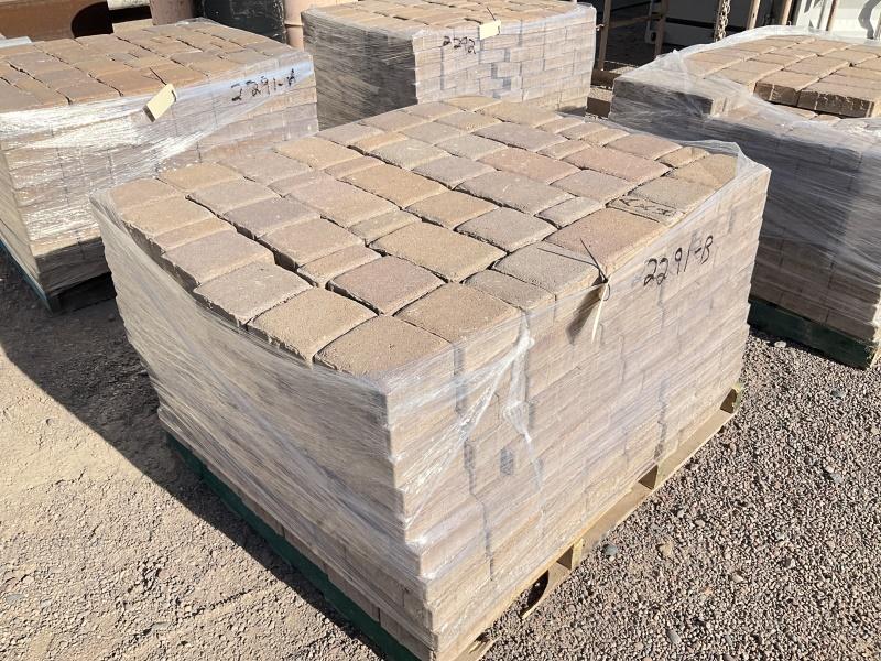 PALLET OF STONE PAVERS