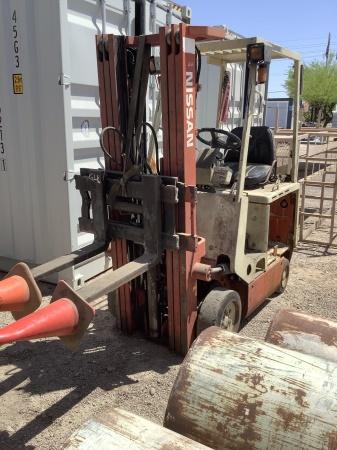 NISSAN ELECTRIC FORKLIFT