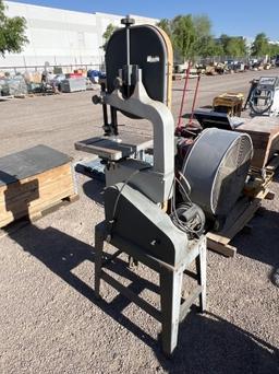 RIGID VERTICAL BAND SAW