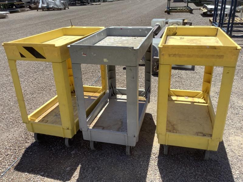 (3) PLASTIC CARTS