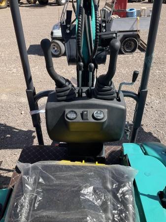 2025 AGT QK16R Mini Excavator