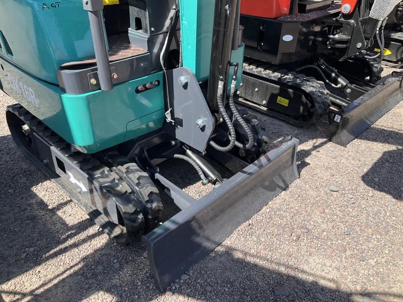 2025 AGT QK16R Mini Excavator