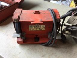 (GROUP) MAKITA SANDER, BENCH GRINDER, MILWAUKEE 7 1/4 IN CIRCULAR SAW (WORKING CONDITION