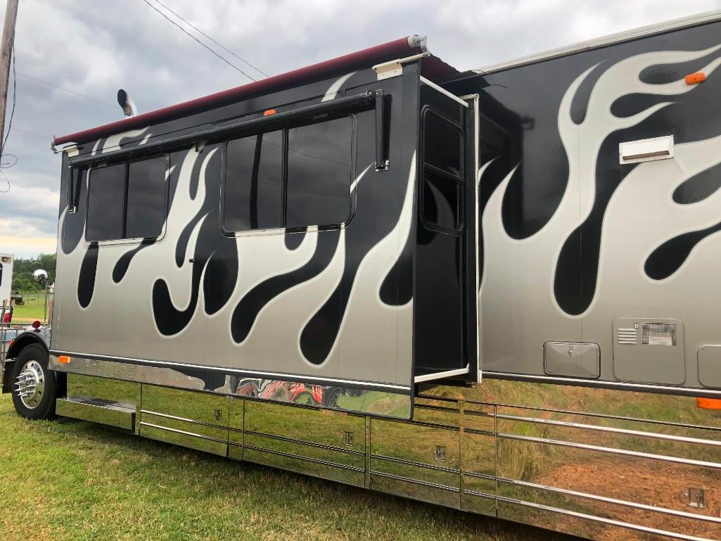 2001 KINGSLEY COACH W/PETERBILT TRACTOR