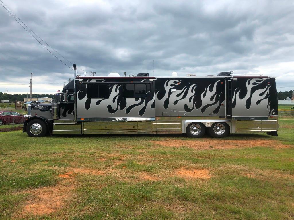 2001 KINGSLEY COACH W/PETERBILT TRACTOR