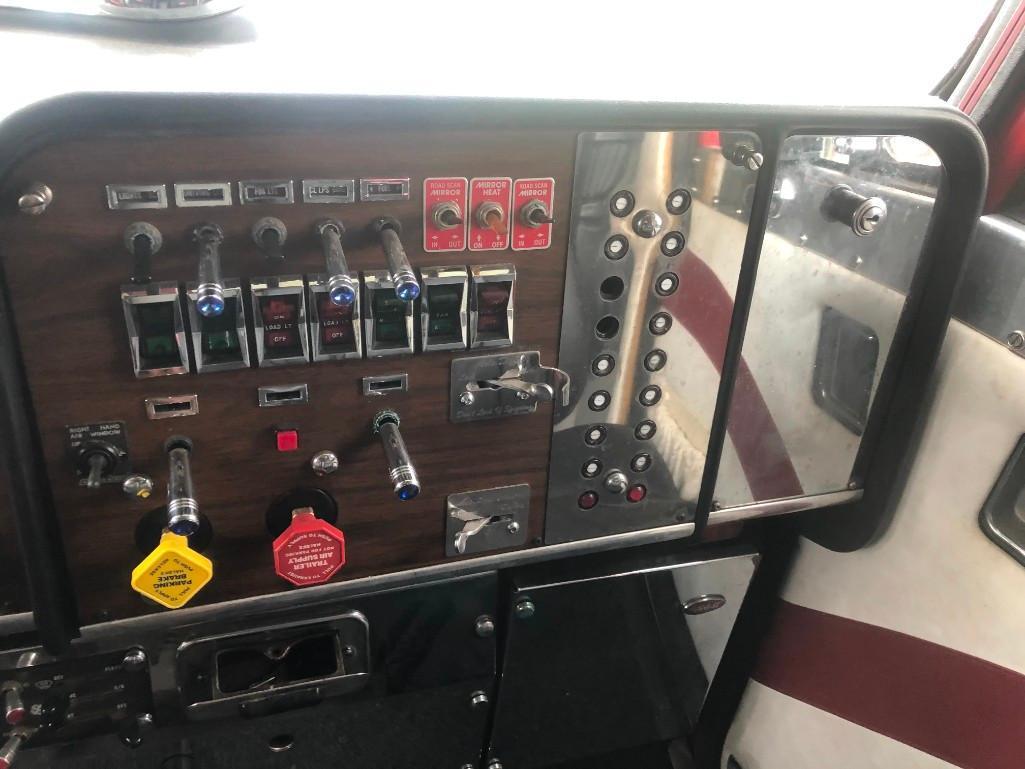 2001 KINGSLEY COACH W/PETERBILT TRACTOR