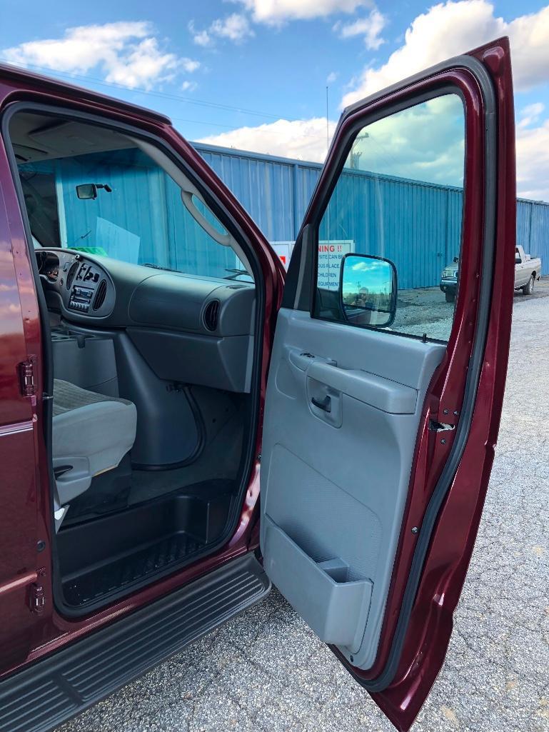 2004 FORD E350 XLT SUPERDUTY VAN