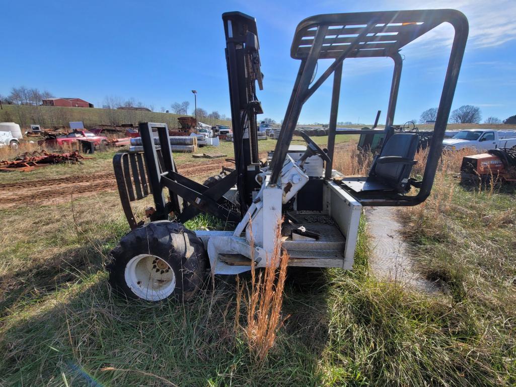 PIGGY-BACK ALL TERRAIN MATERIAL HANDLER