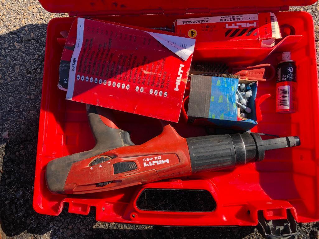 HILTI CORDLESS RIVET GUN