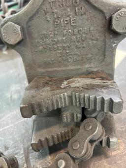 1/4 TO 4" PIPE VISE