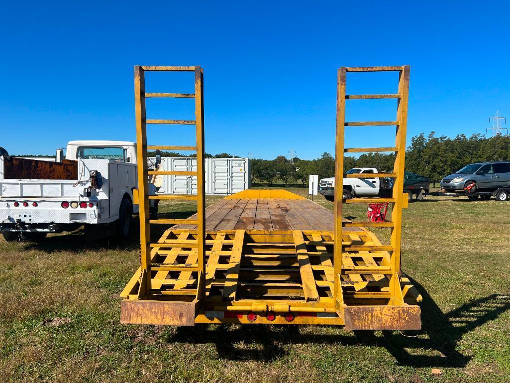 25' 20 TON EQUIPMENT TRAILER W/RAMPS **NO TITLE**