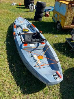 10' KAYAK **OVERSTOCKS/RETURNS CONDITION UNKNOWN**