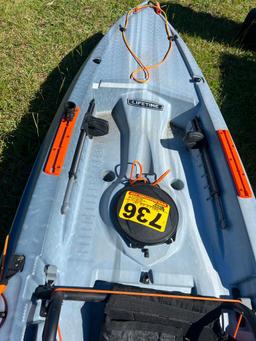 10' KAYAK **OVERSTOCKS/RETURNS CONDITION UNKNOWN**